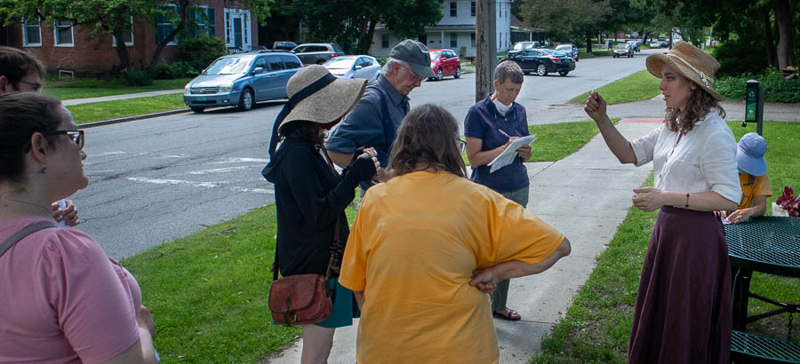 Carolyn teaching a class on edible garden weeds